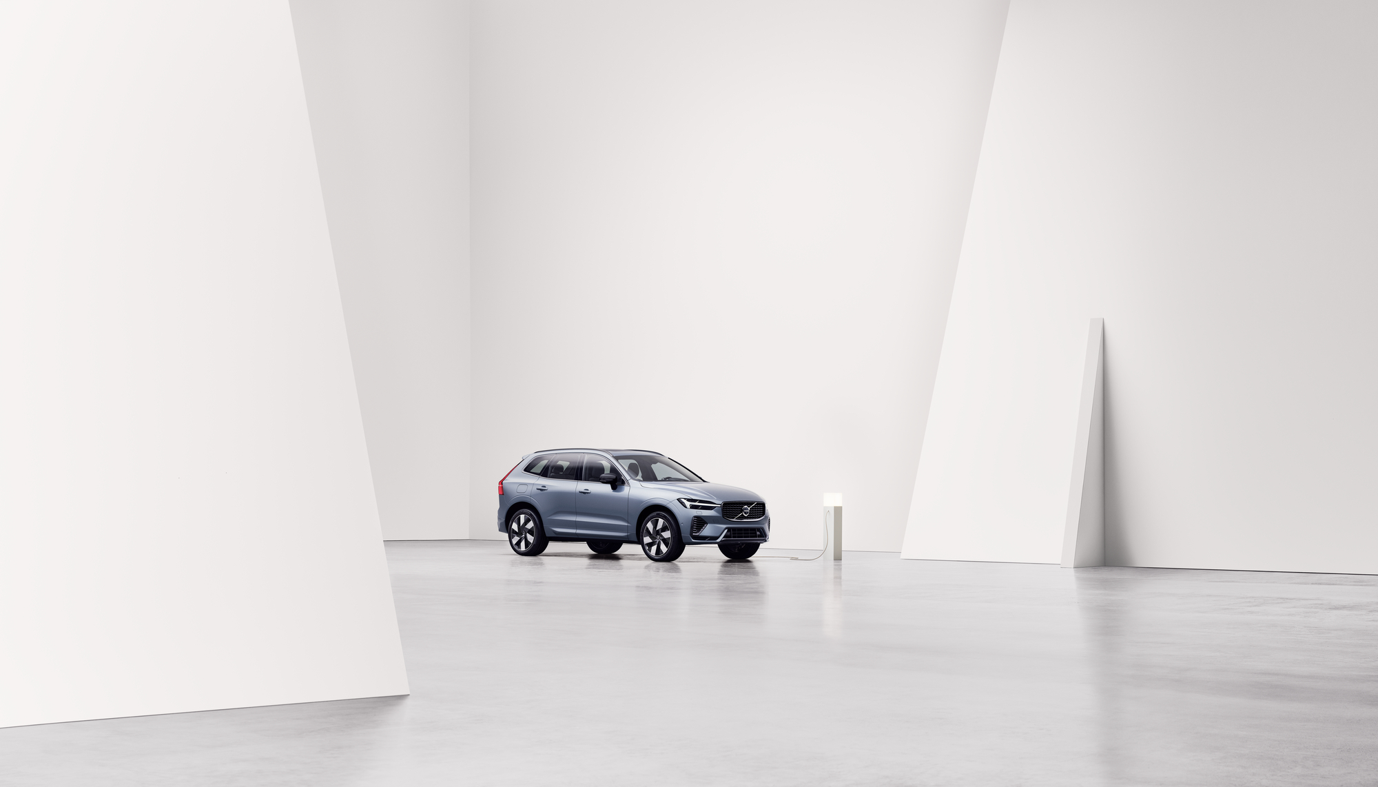 Приобретите компактный кроссовер Volvo ХС60 с выгодой до 214 000 гривен*