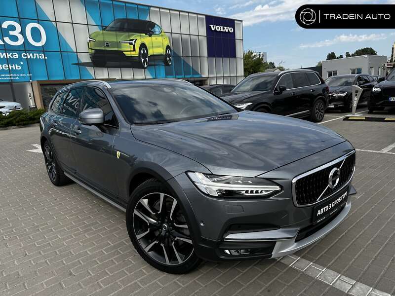 Volvo V90 Cross Country D4 фото