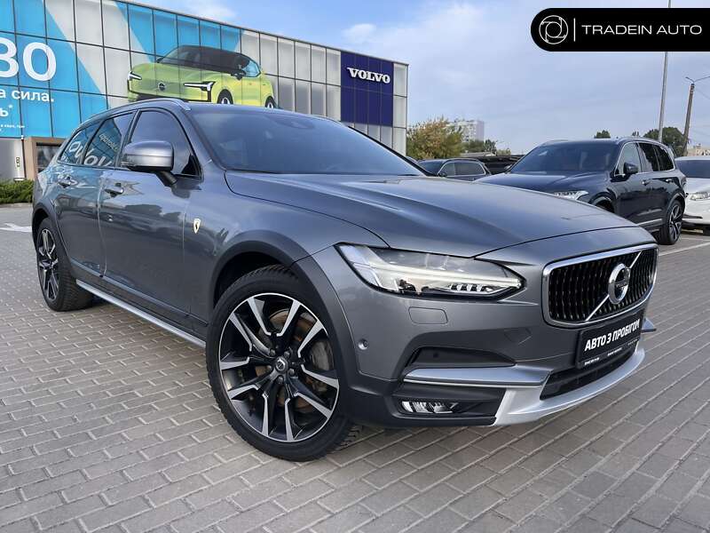 Volvo V90 Cross Country  2017 фото