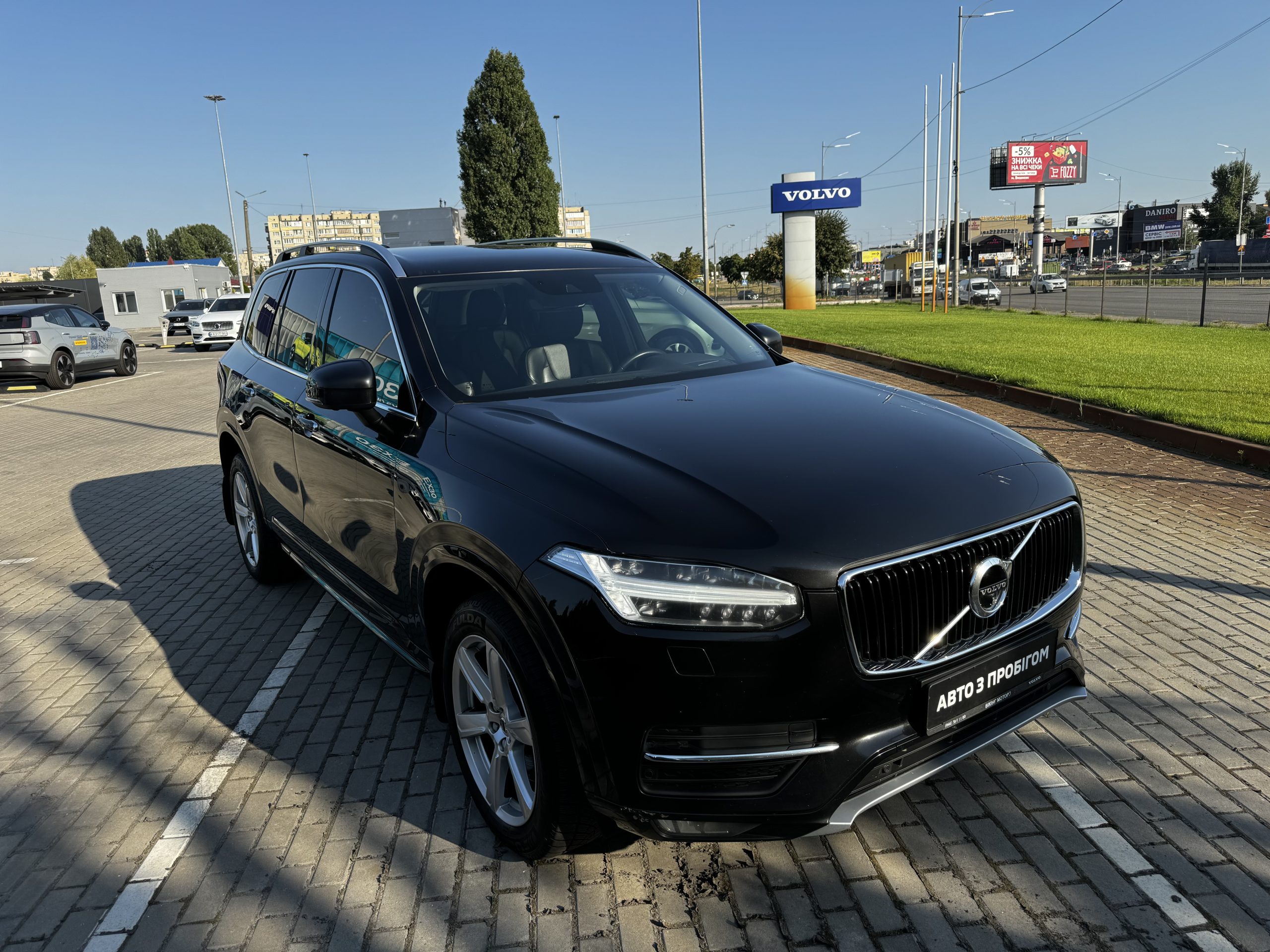 Volvo XC90 Momentum D5 фото